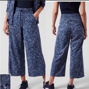 Athleta Avenue Wide Leg Crop Captivate Chrome Blue Pants